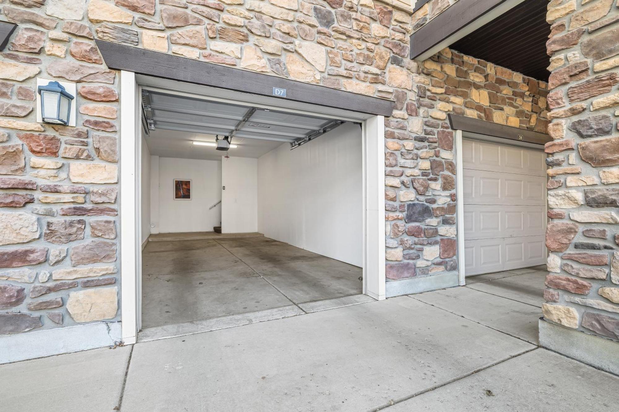 Butterfly Themed Kings Apartment With Private Garage & Access To Lux Hot Tub, Bbq & Gym South Jordan Luaran gambar